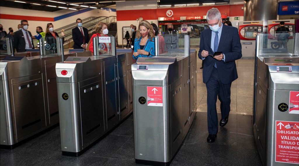 sistema-cronos-cercanias-madrid_contactless_03