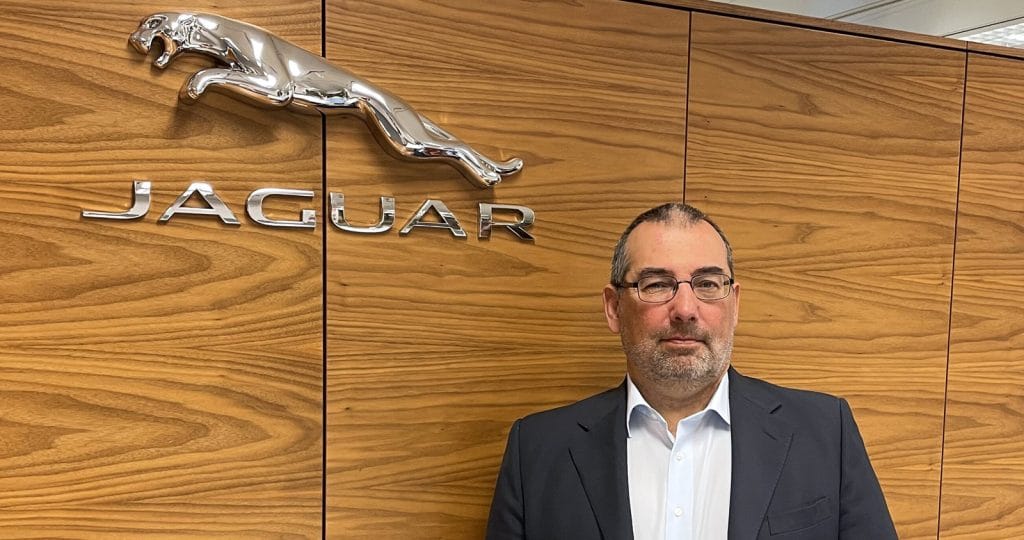 JulioGonzalezCobos_DirectorGeneraldeVentasJaguarLandRoverEspañayPortugal_02