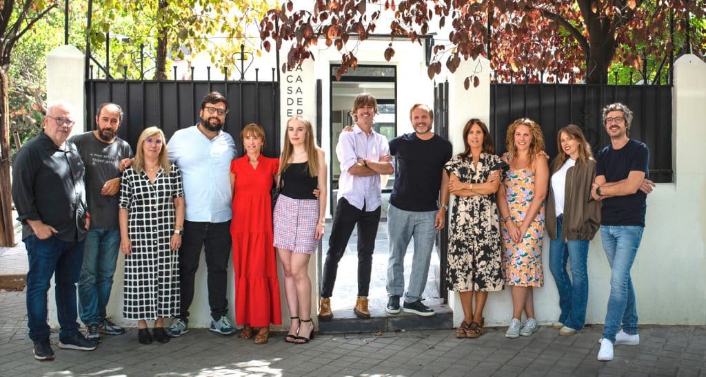 Ernest el equipo con los fundadores y Angel Riesgo