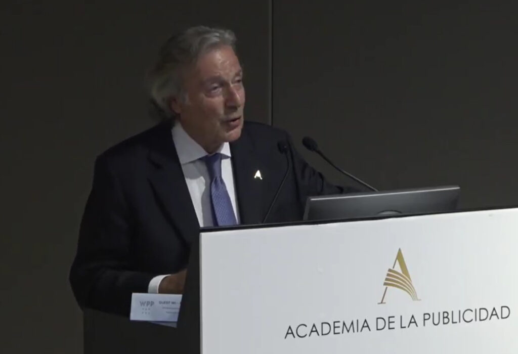Agustin Elbaile_ceremonia nombramiento academicos honor 2025