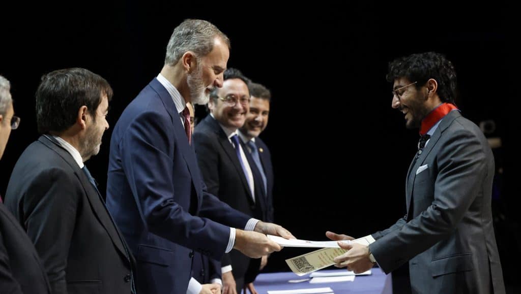 Rey Felipe VI_Guilarte_Bolaños__entrega_despachos_72_carrera_judicial 2024_03_primero promoc